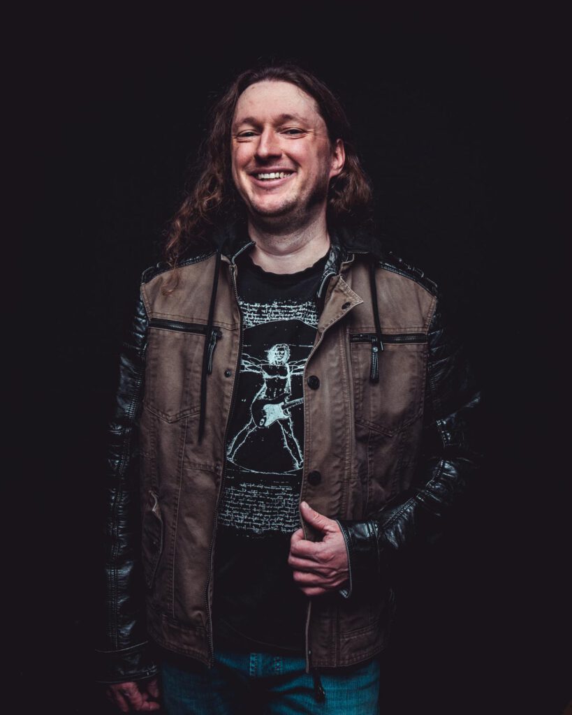 Der Host - Der Metal-Ott - Der Metalkeller - Deutschlands einzige Metal-Late-Night-Show